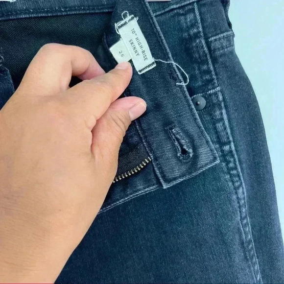 Madewell 10" High-Rise Skinny Jeans in Eclipse Wash Vintage Black Size 26 - Picture 11 of 12